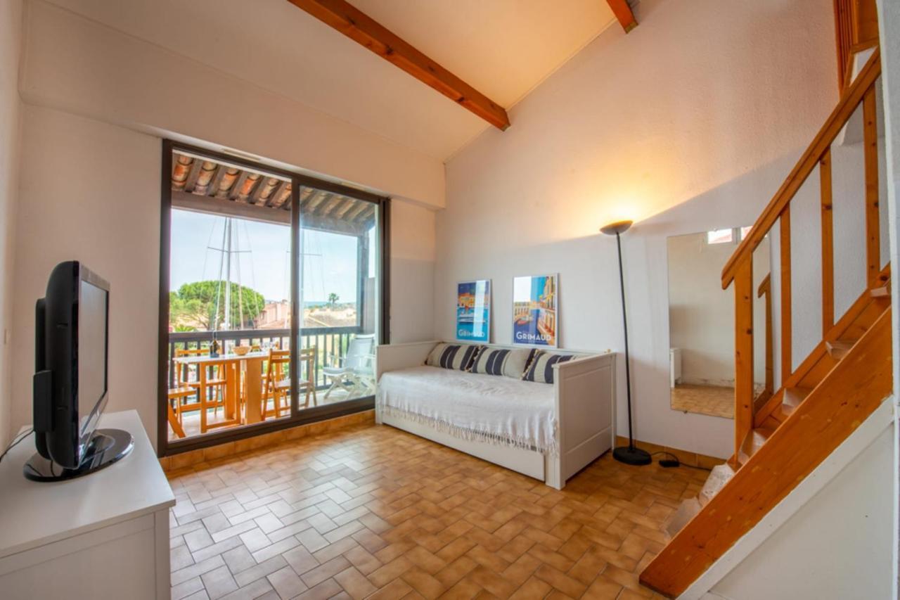 Nice Apt In Front Of The Marina In Grimaud Exterior photo