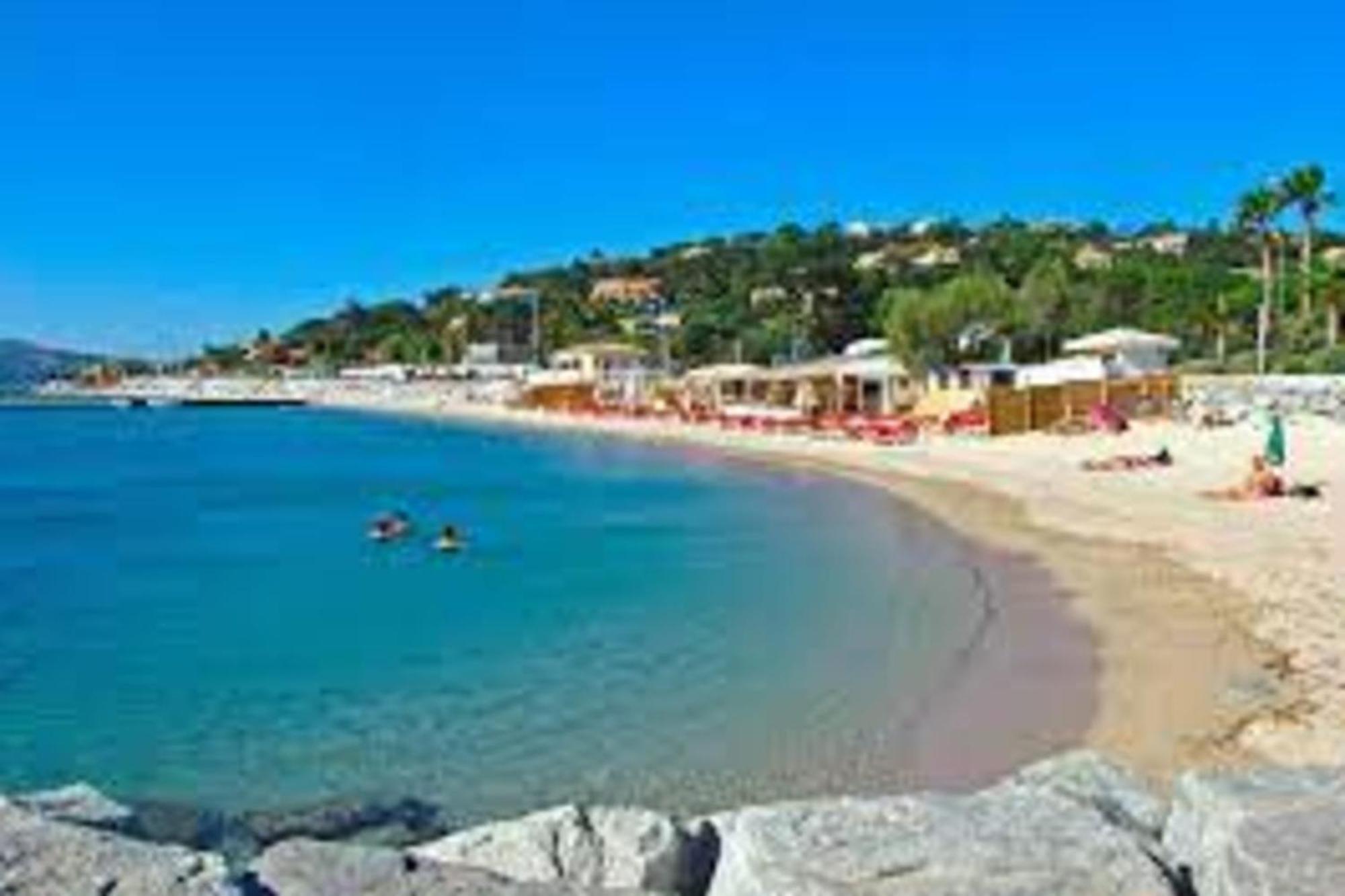Nice Apt In Front Of The Marina In Grimaud Exterior photo